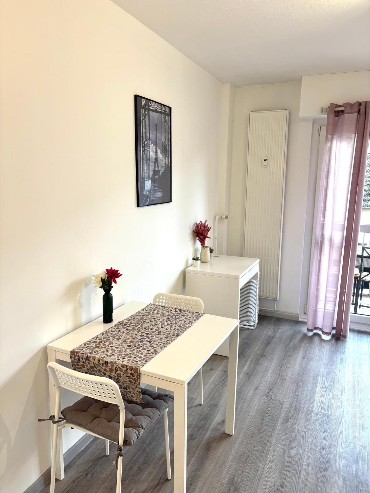 Joli Studio Dans L'Ancien Quartier De Cronenbourg Strasbourg Bagian luar foto